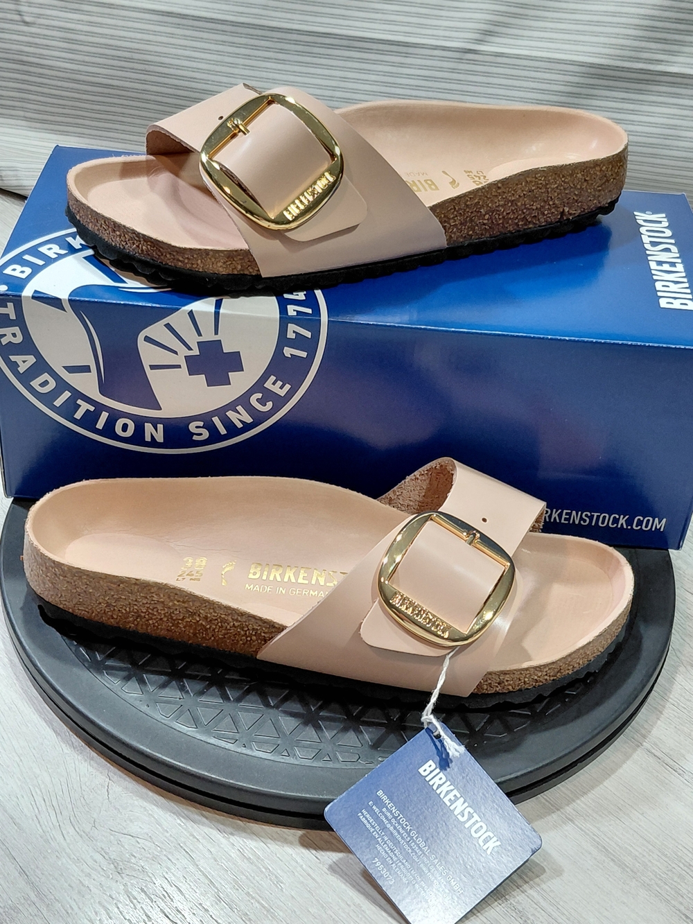 NWT Birkenstock Madrid Big Buckle Women’s Slide Sandals – High Shine New Beige 7 - Picture 9 of 13